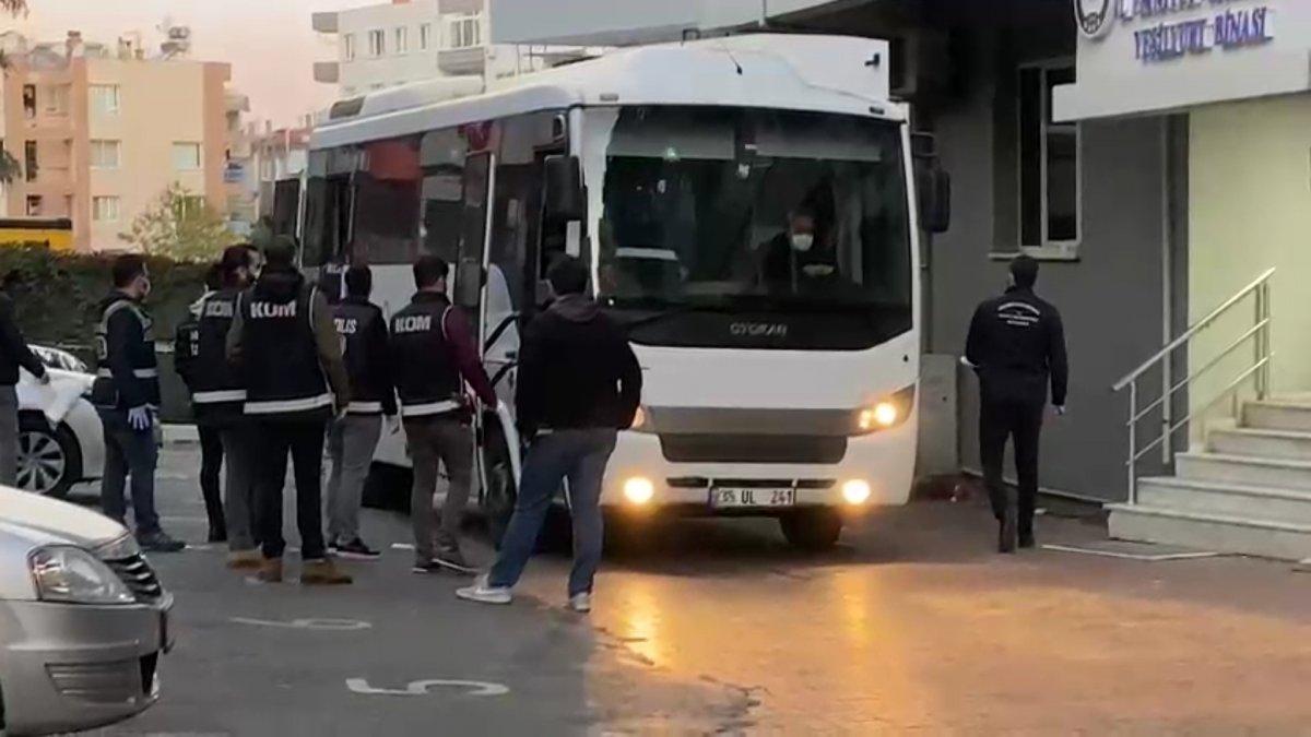 Menemen Belediye Başkanı'yla birlikte gözaltına alınan 23 şüpheli adliyede