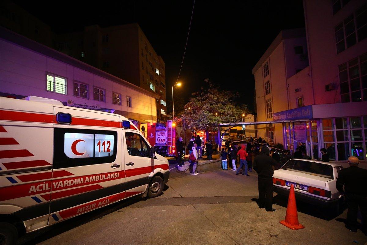 Cerrahpaşa Hastanesi'nde yangın çıktı