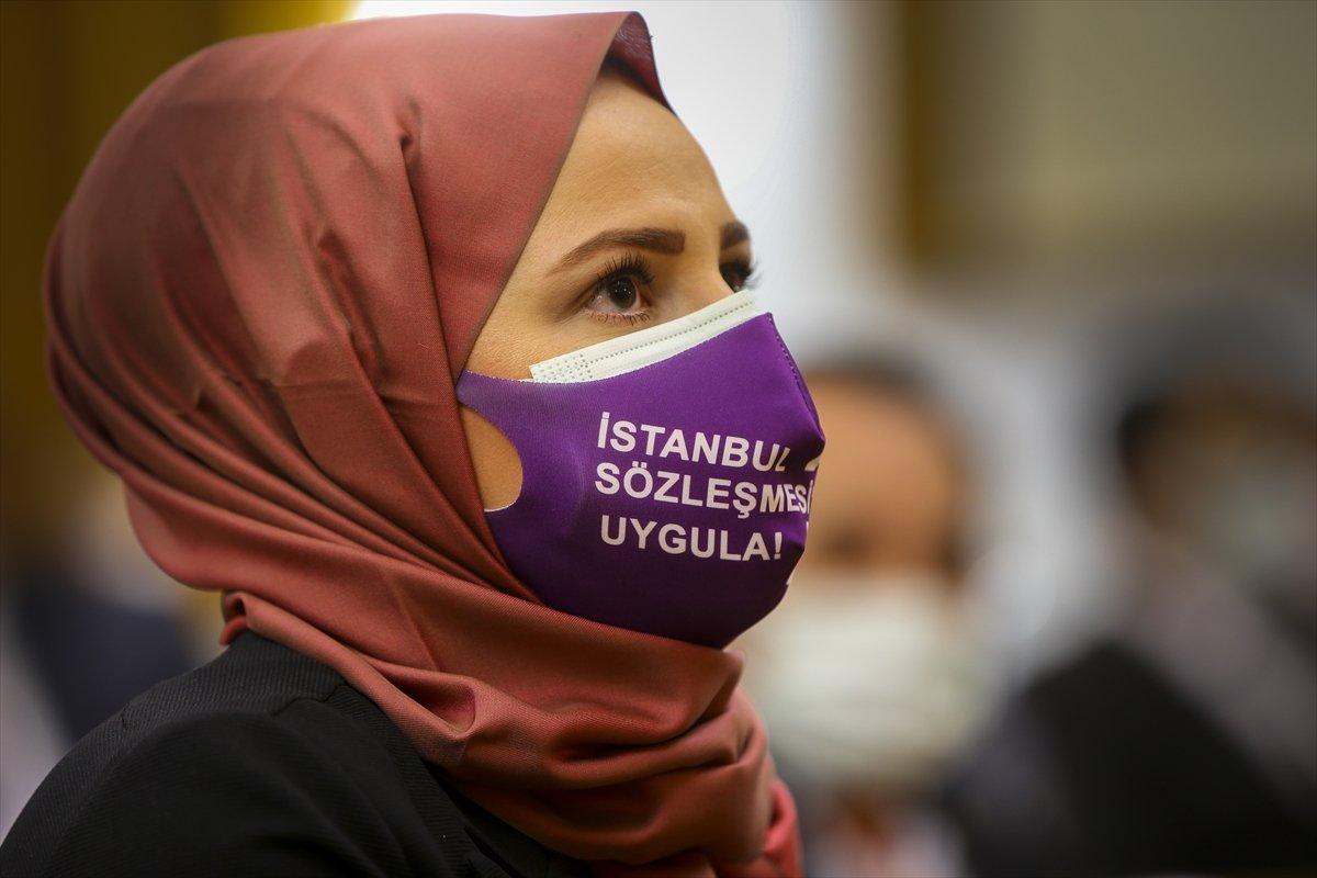 Meral Akşener ve Pervin Buldan, grup toplantılarına aynı maskeyle geldi