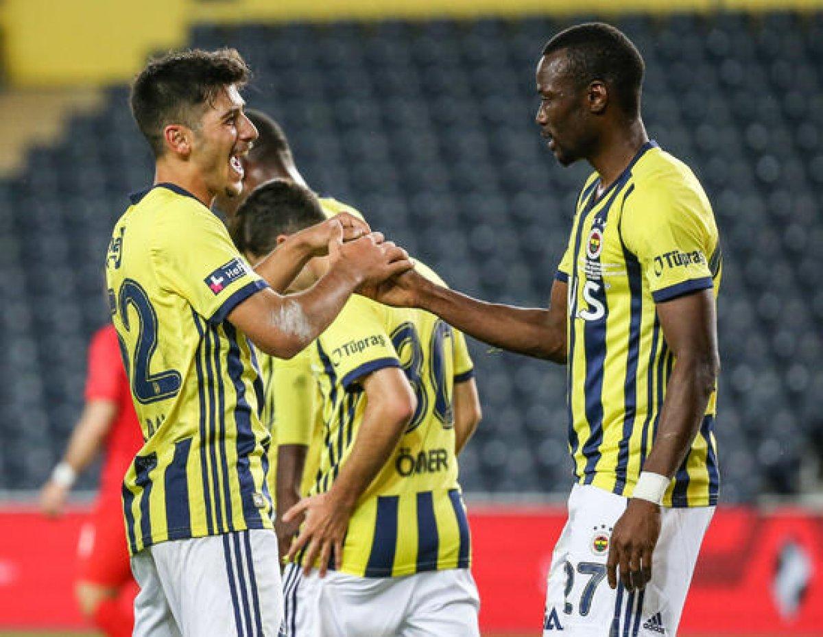 Fenerbahçe Türkiye Kupası'nda 4 golle turladı