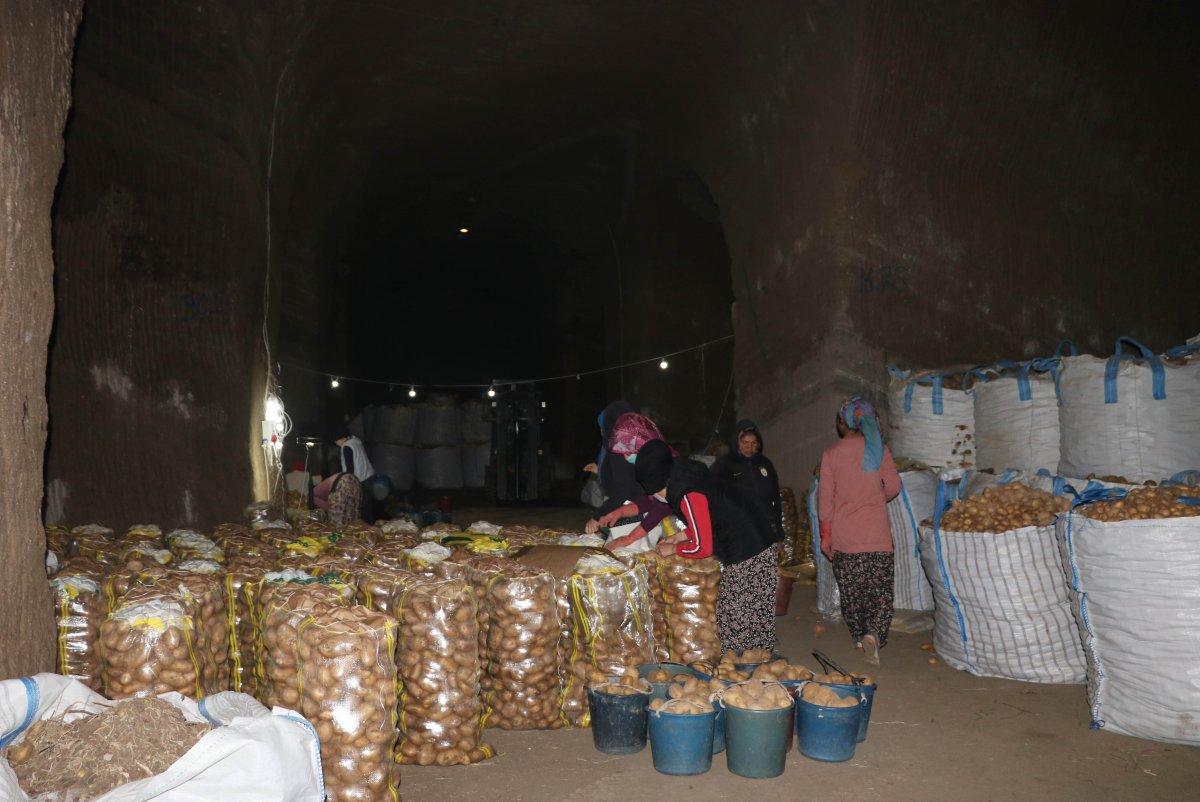 Afyonkarahisar'ın mağaraları soğuk hava deposu gibi