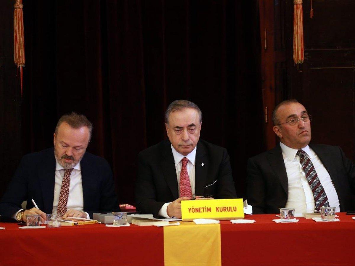 Galatasaray'da başkanlık seçimine koronavirüs engeli