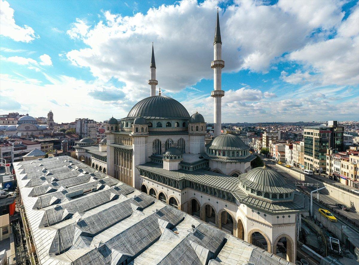 Taksim Camii