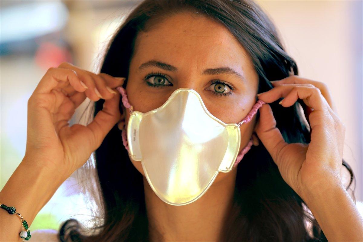 altın ve gümüş maske