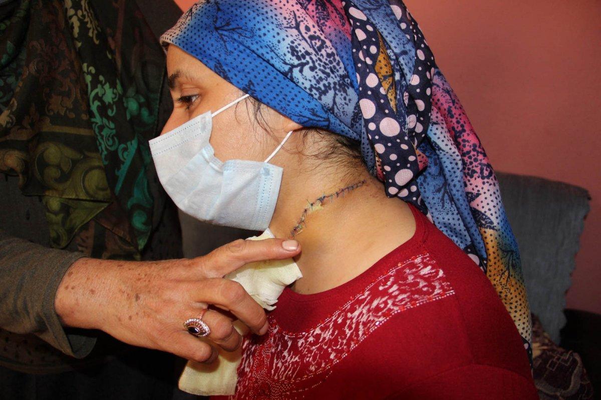 Manisa'da boşanmak istediği eşi tarafından saldırıya uğradı