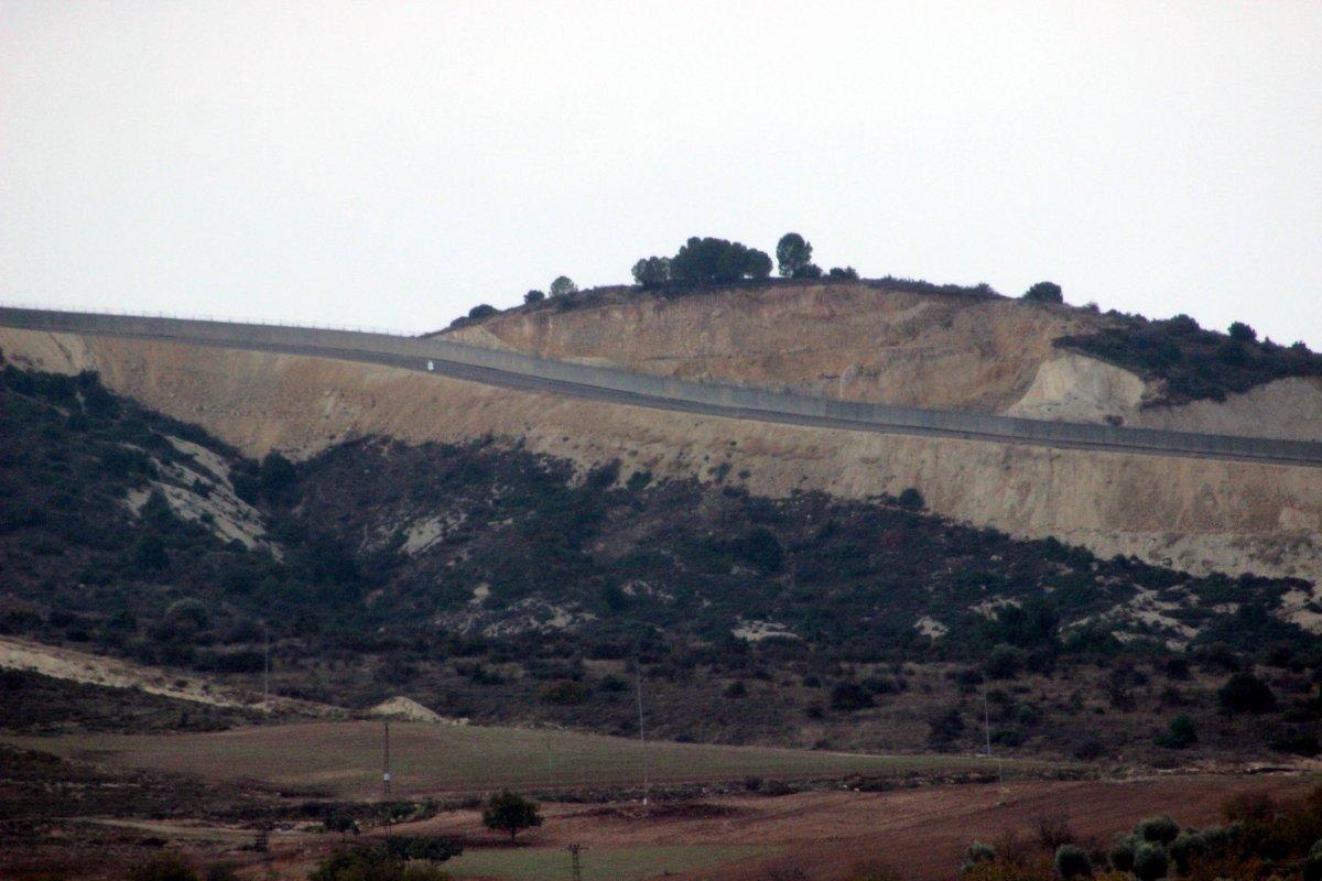 Suriye sınırındaki duvarın yapımı tamamlandı