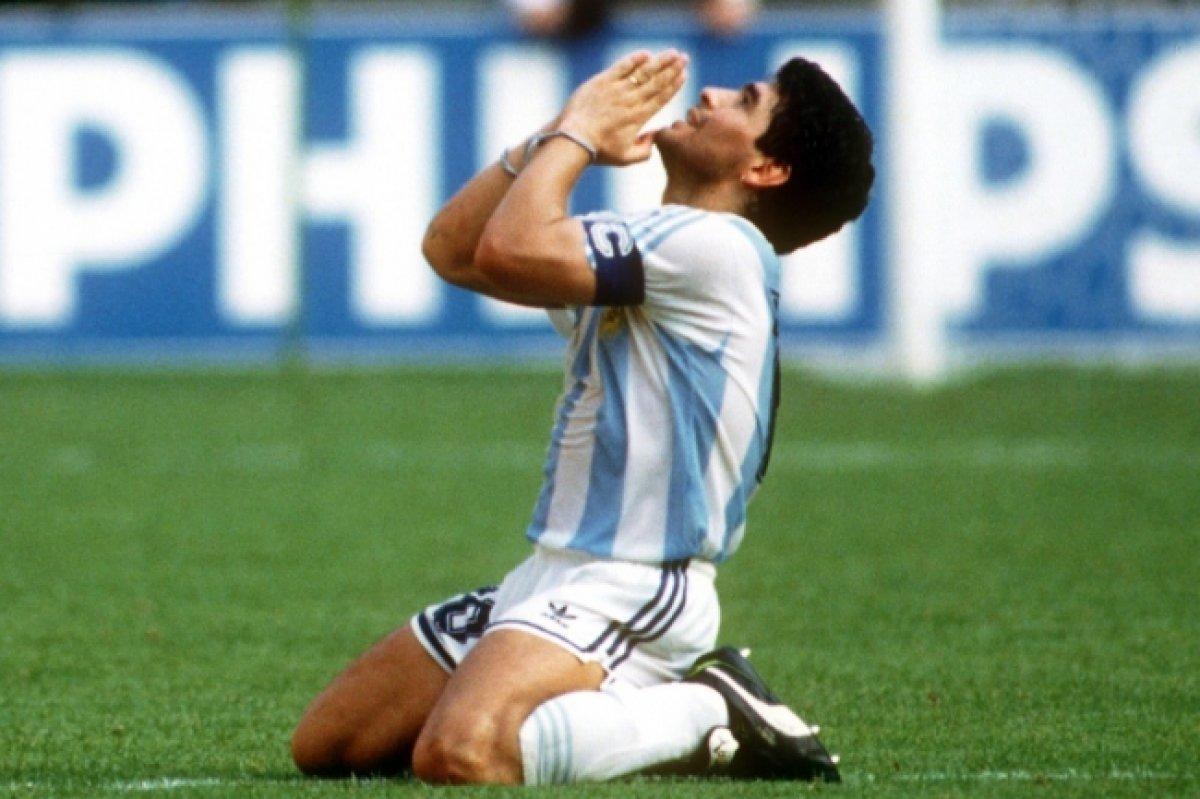 Maradona ölüm sebebi nedir? Tanrı'nın eli ne demek? Maradona'nın son hali...