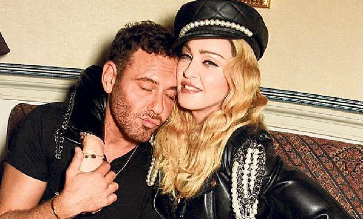 Mert Alaş kimdir, kaç yaşında? Jennifer Lopez'in çıplak poz verdiği Mert Alaş ne iş yapıyor?