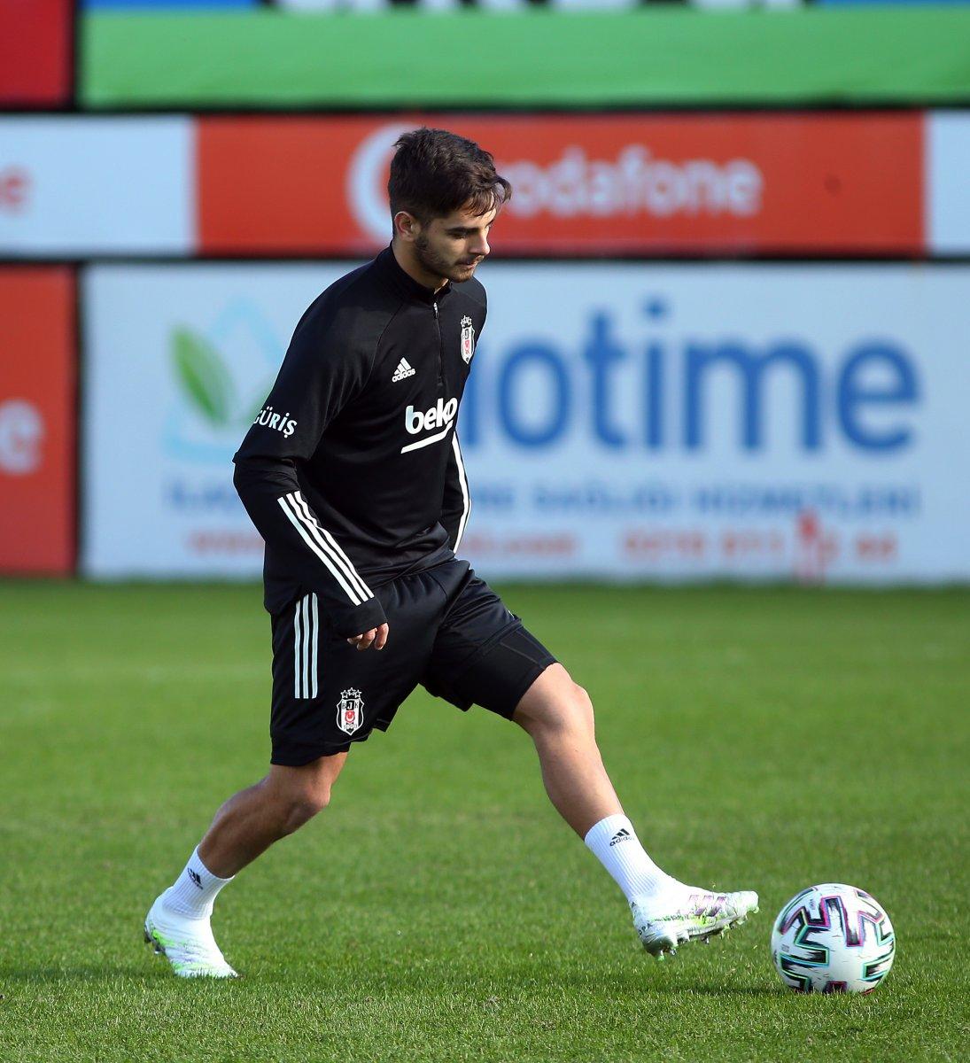 Beşiktaş'ta Welinton ve Hasic idmana katıldı