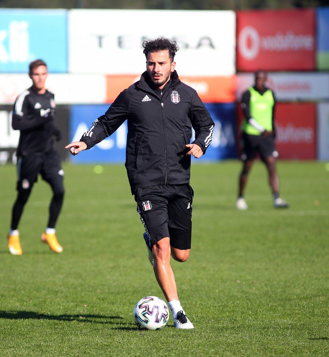 Beşiktaş'ta Welinton ve Hasic idmana katıldı