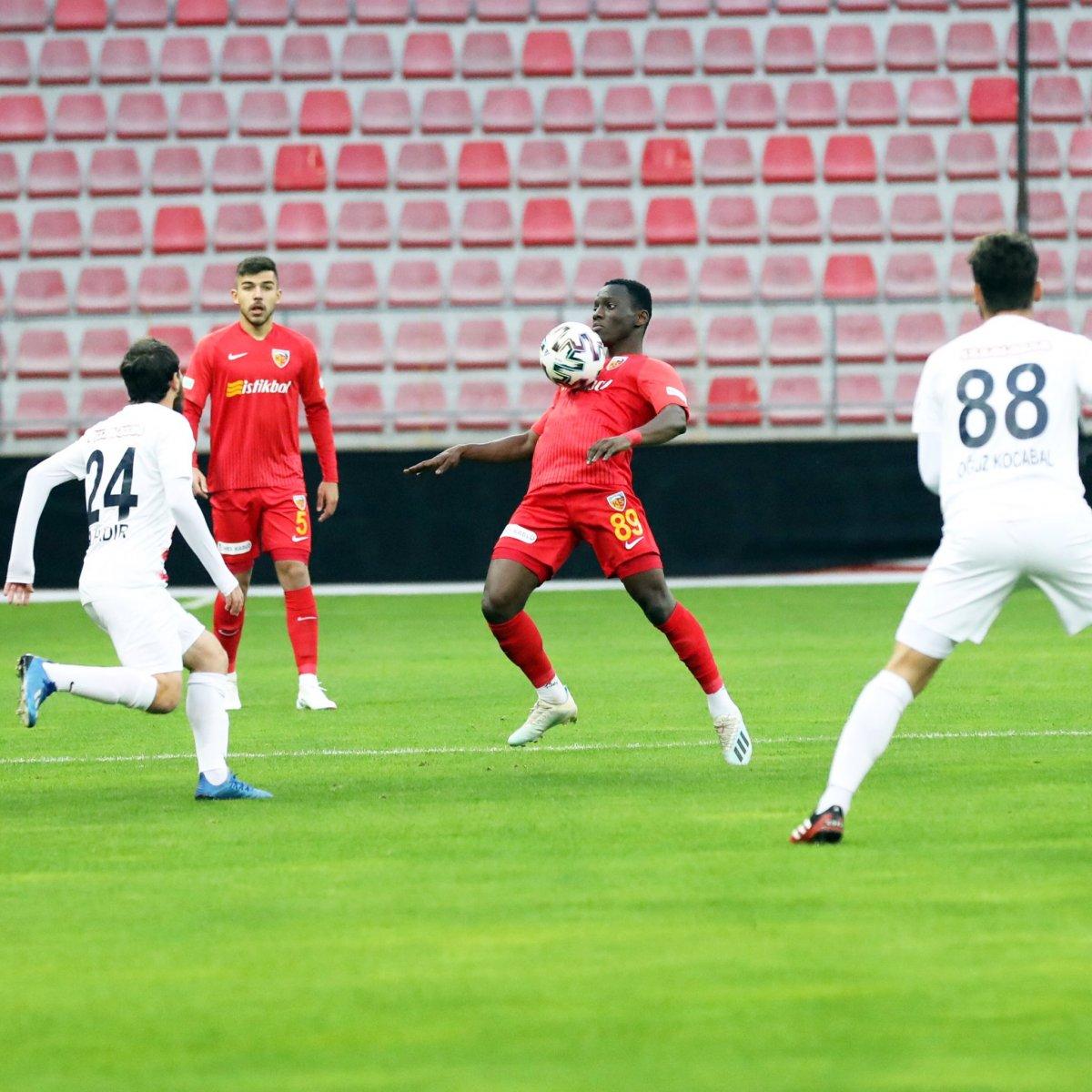 Batuhan Karadeniz hat-trick yaptı