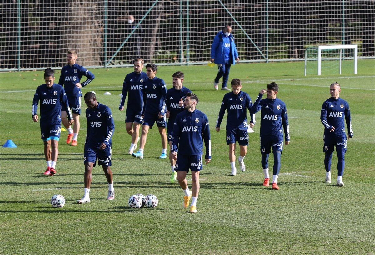 Gökhan Gönül ve Diego Perotti'nin son durumu