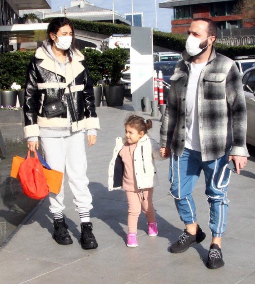 Berkay, maske takmaya başladı