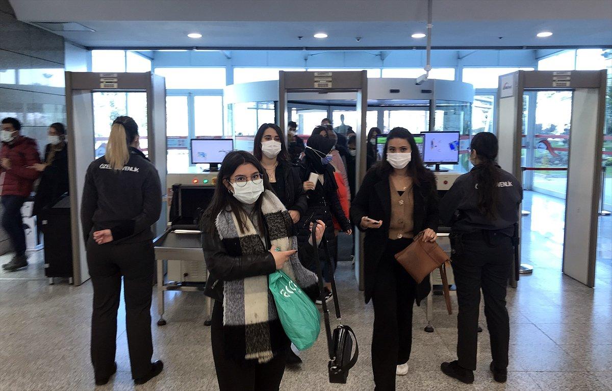 Ankara'da 'Efsane Cuma' yoğunluğu yaşanıyor