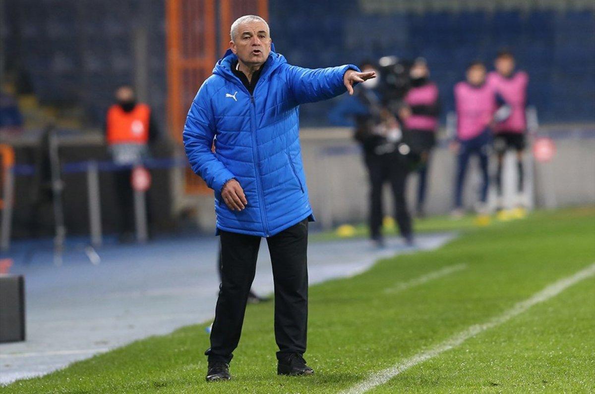 Rıza Çalımbay: Kalecilere bile forma yaptırdık