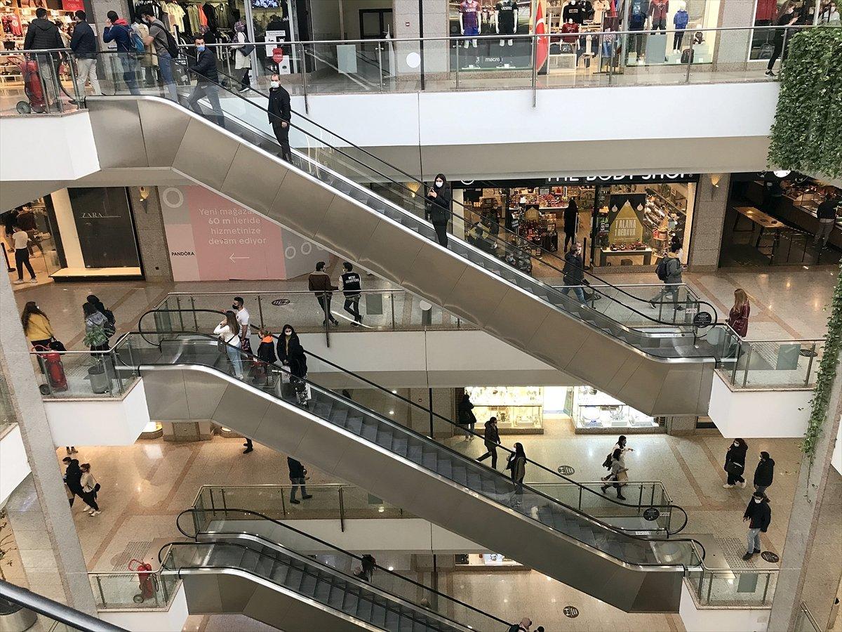 Ankara'da 'Efsane Cuma' yoğunluğu yaşanıyor