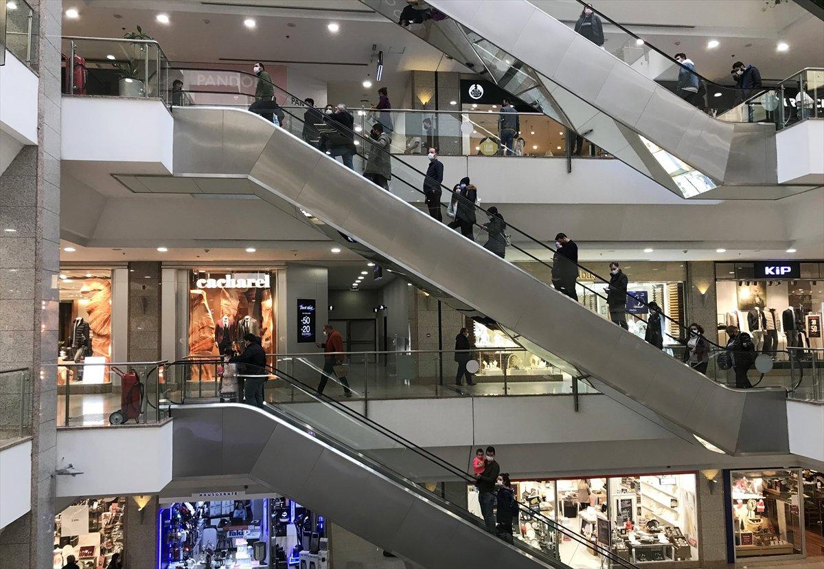 Ankara'da 'Efsane Cuma' yoğunluğu yaşanıyor