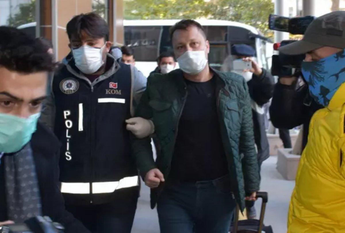 Menemen Belediye Başkanı Serdar Aksoy görevden uzaklaştırıldı