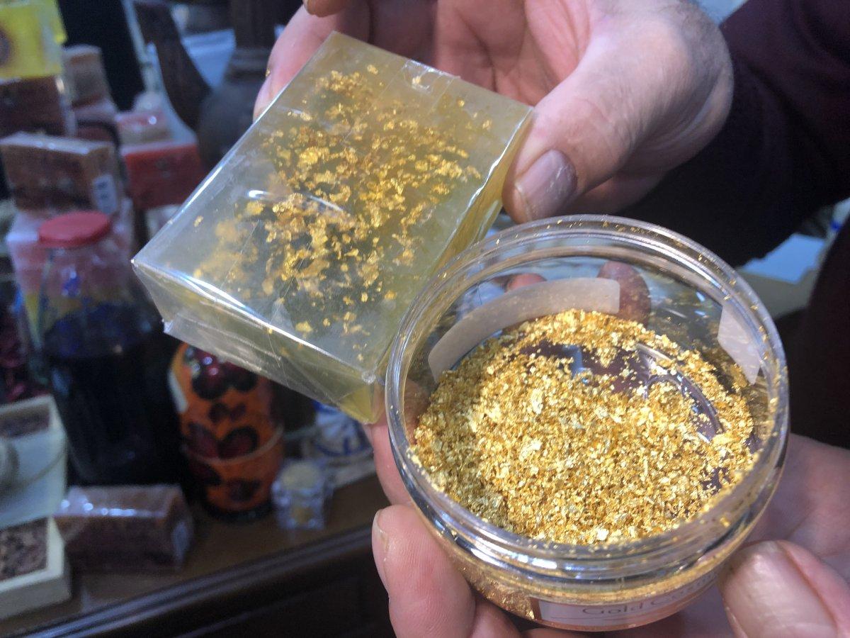 Altınlı sabun üretildi