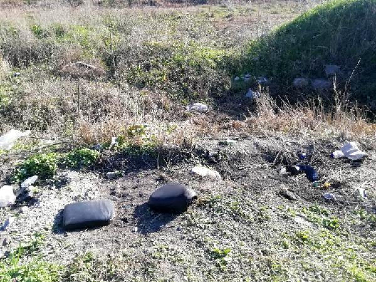 Balıkesir'de motosikletiyle trafik levhasına çarpan sürücü, hayatını kaybetti