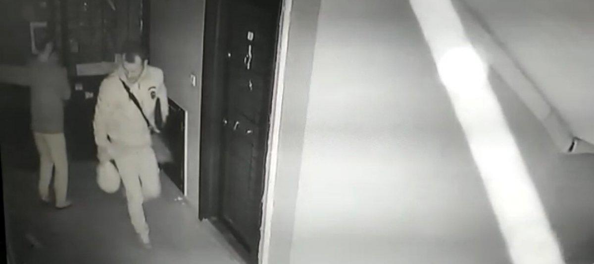 Bursa'da hırsızlar marketten çelik kasa ve 251 adet çikolata çaldı