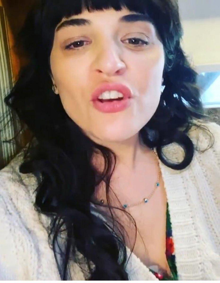 Gonca Vuslateri'den Bendeniz taklidi