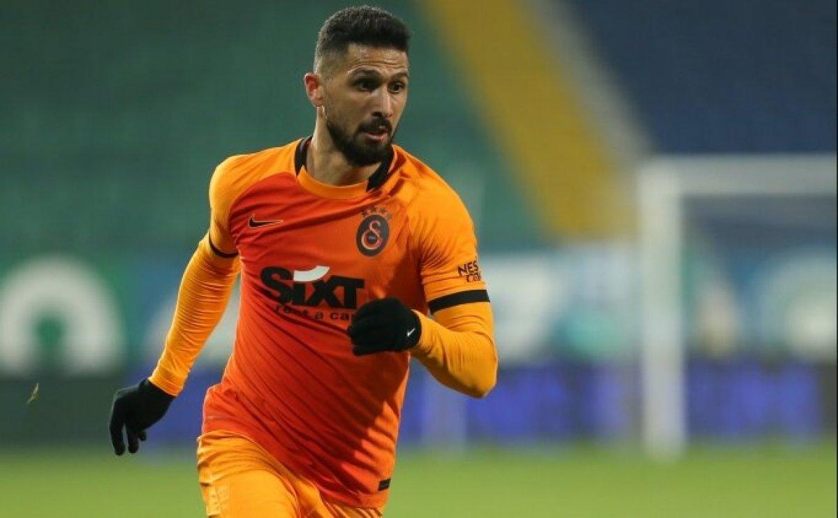 Emre Akbaba: Ayağa kalktık