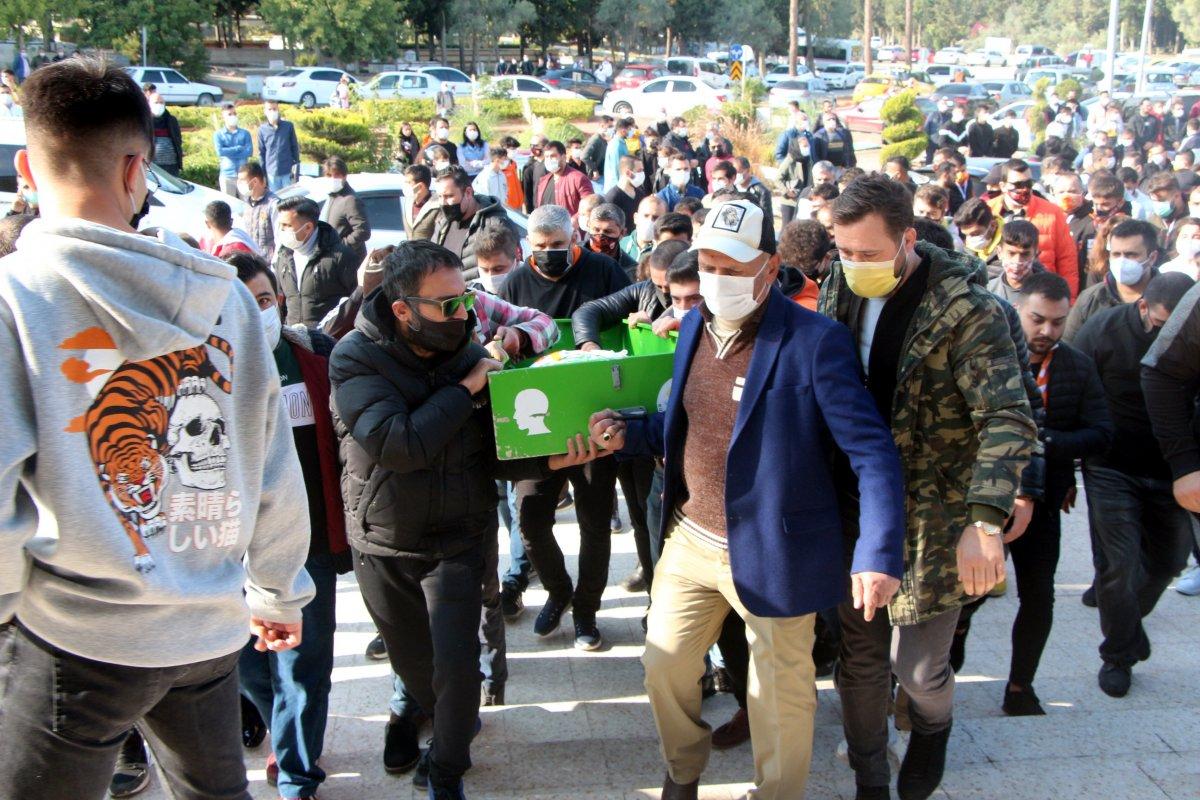 Adana’da 8 yaşındaki kız çocuğu kansere yenik düştü