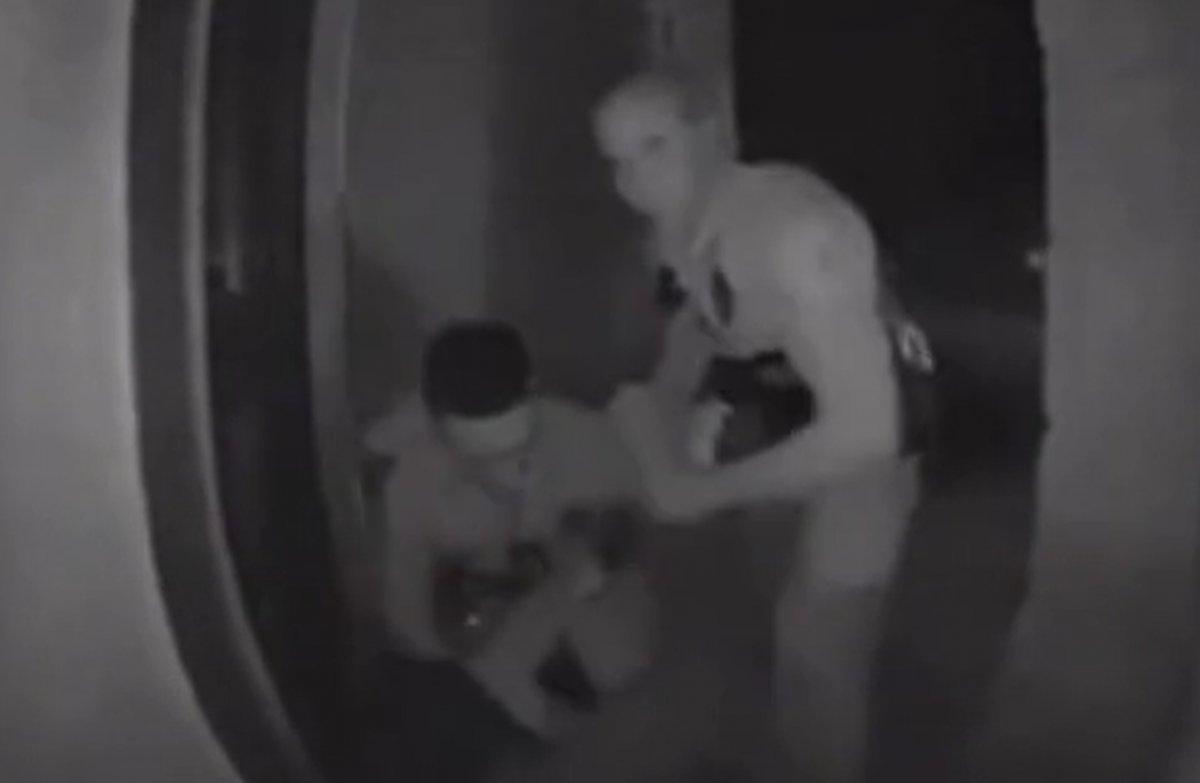 ABD'de siyahi kişiye polis şiddeti kamerada