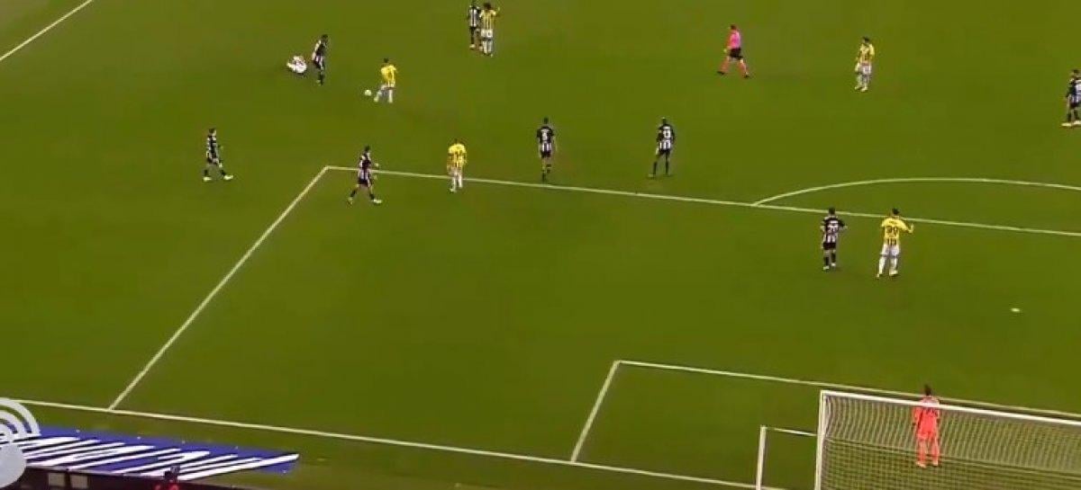 Beşiktaş'ta Larin kırmızı kart gördü