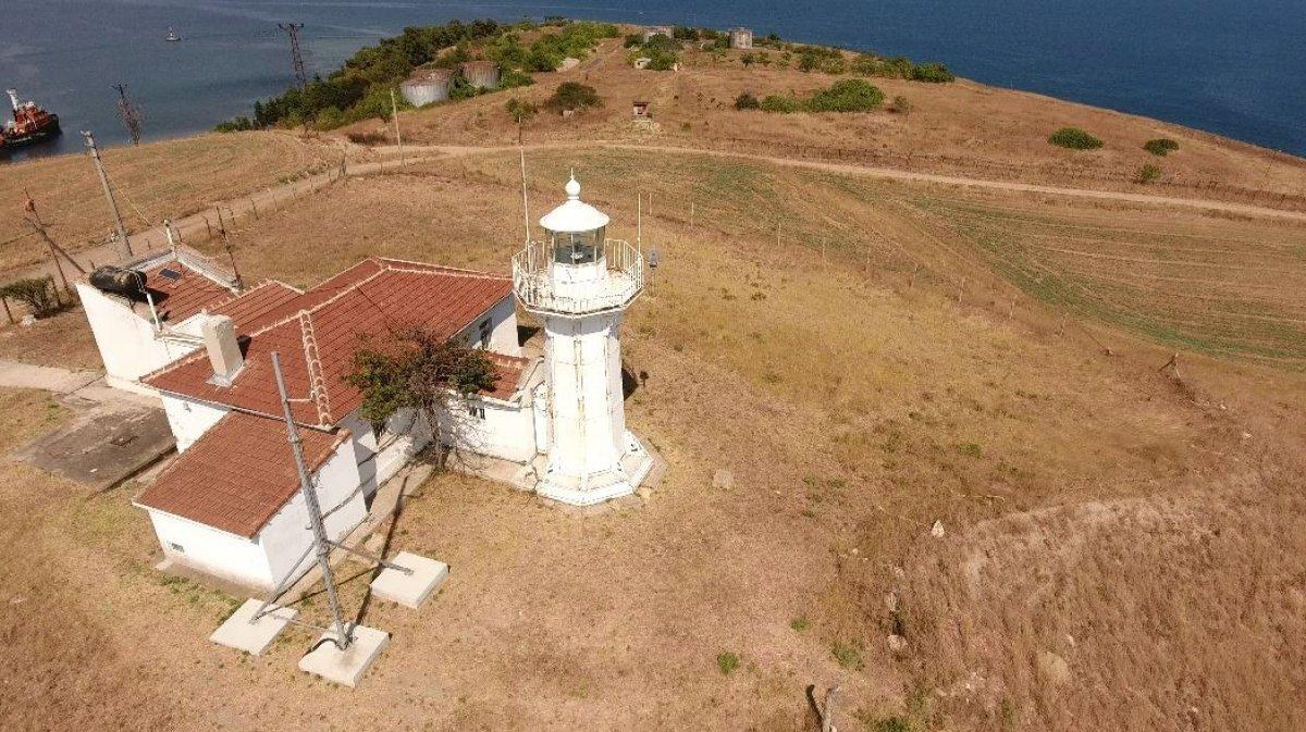 Tekirdağ'daki fener, 159 yıldır denize ışık tutuyor