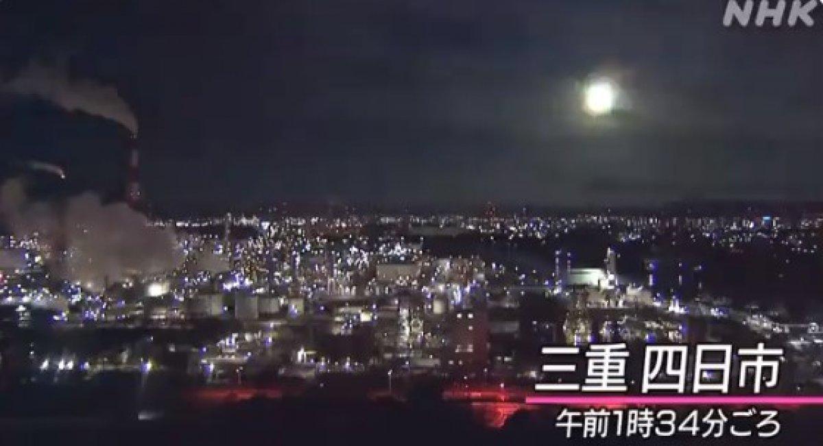 Japonya'da atmosfere girince ateş topuna dönüşen göktaşı