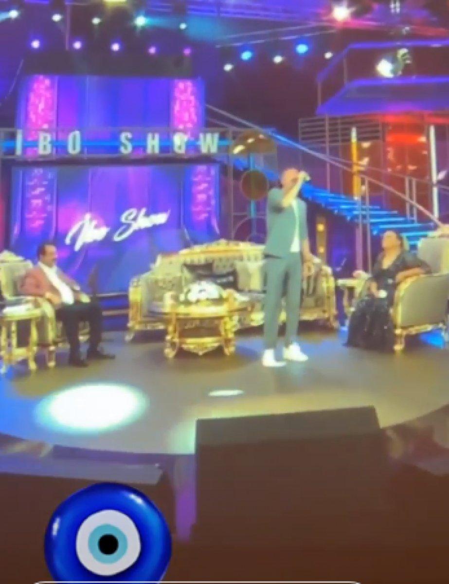 Gonca Vuslateri, sevgilisi Hakan Altun'u nazar emojisiyle paylaştı