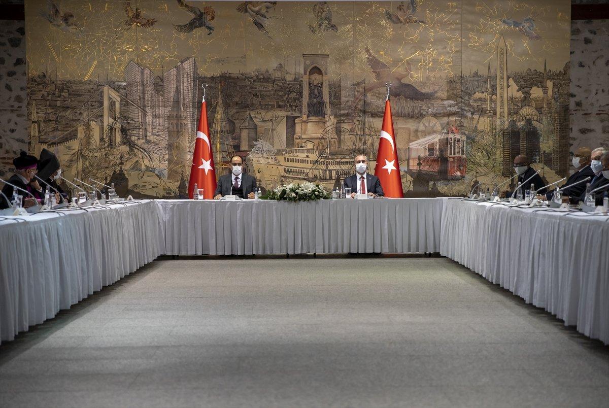 Abdulhamit Gül ve İbrahim Kalın, azınlık cemaatlerinin temsilcileriyle buluştu