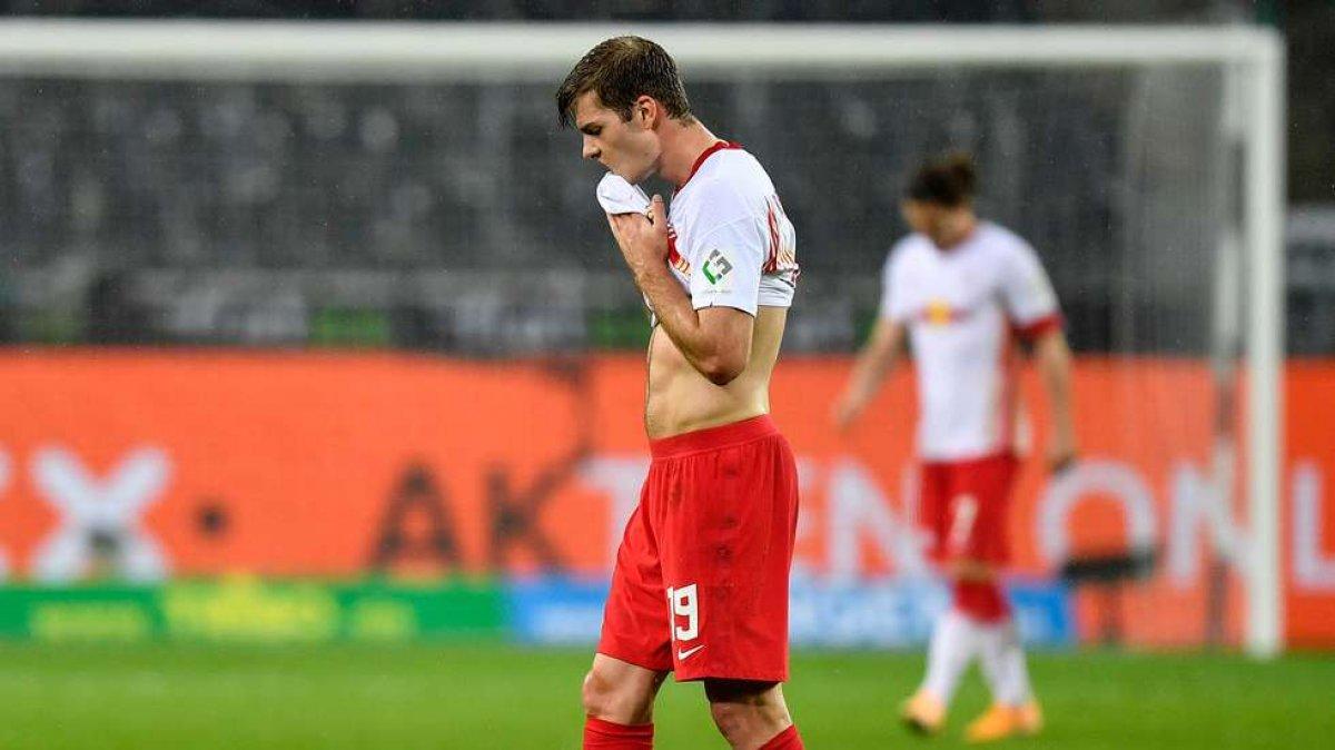 Alexander Sörloth penaltı kaçırdı