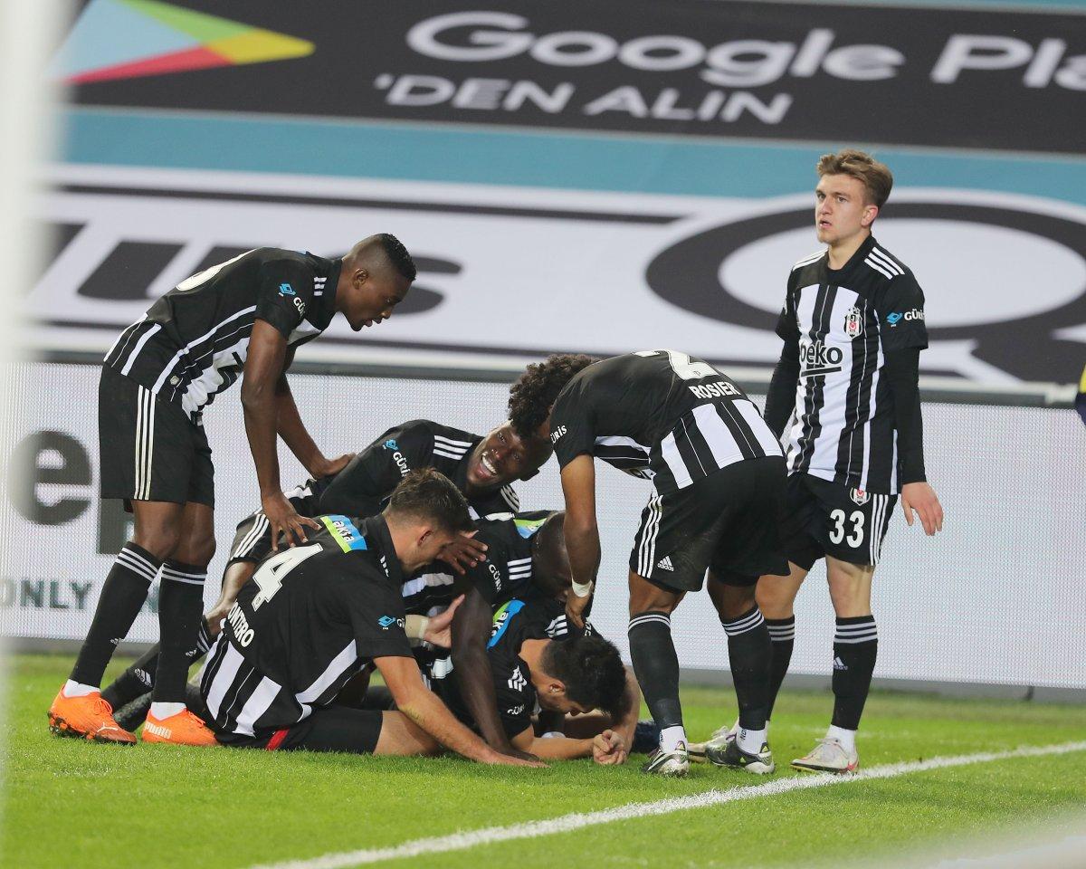 10 kişi kalan Beşiktaş, Fenerbahçe'yi yendi