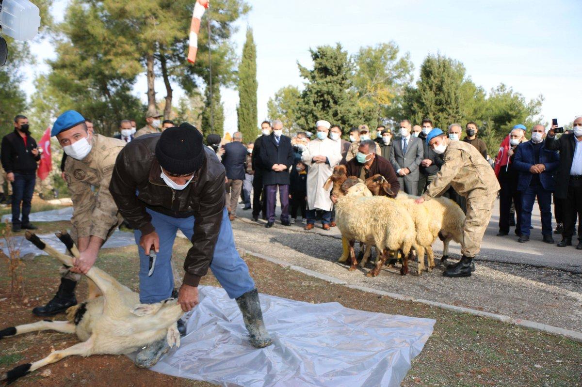 Adıyaman’da 241 komando, dualarla Suriye’ye uğurlandı