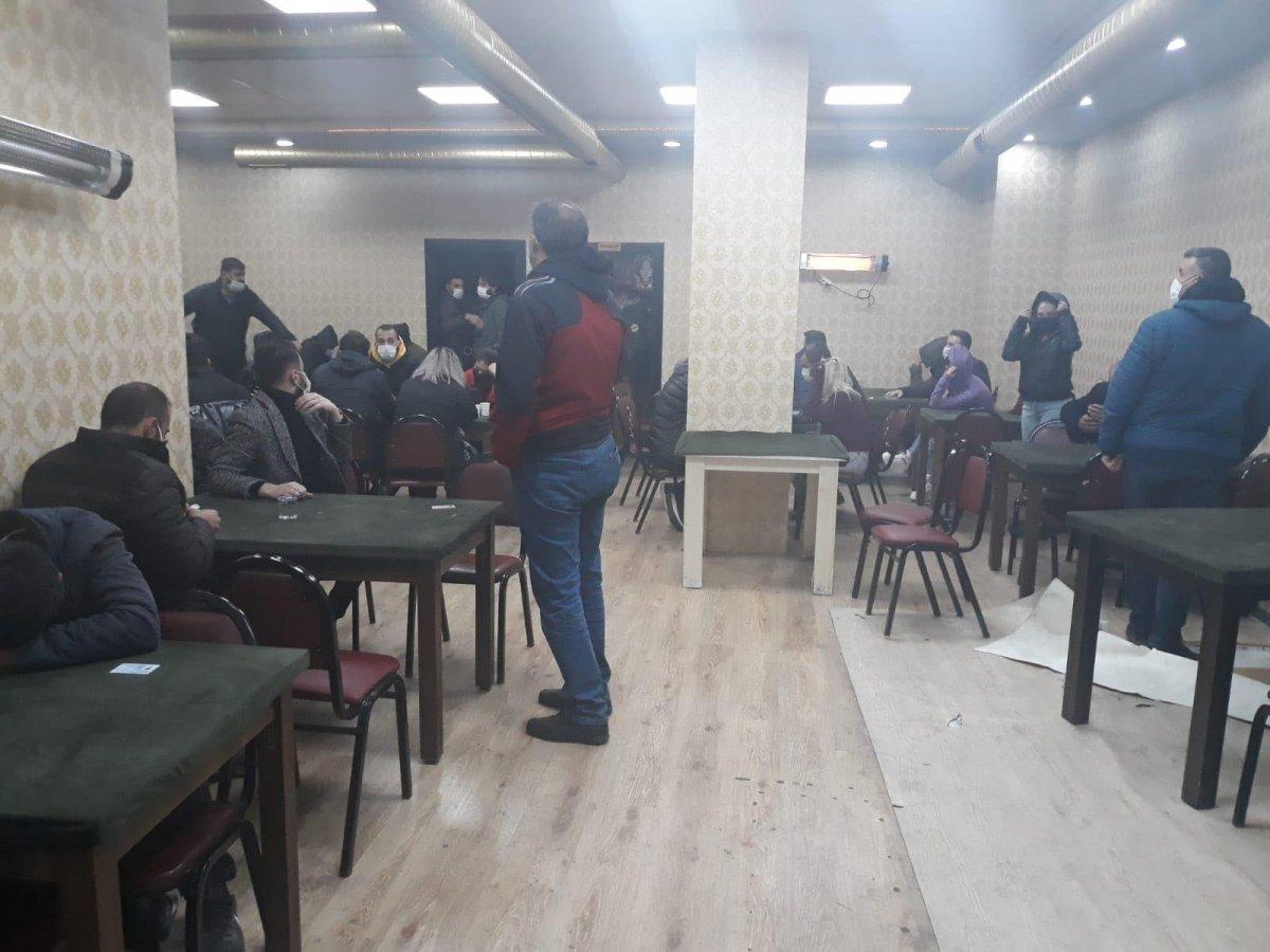 Eskişehir’de kumar oynayan 38 kişiye 166 bin lira ceza