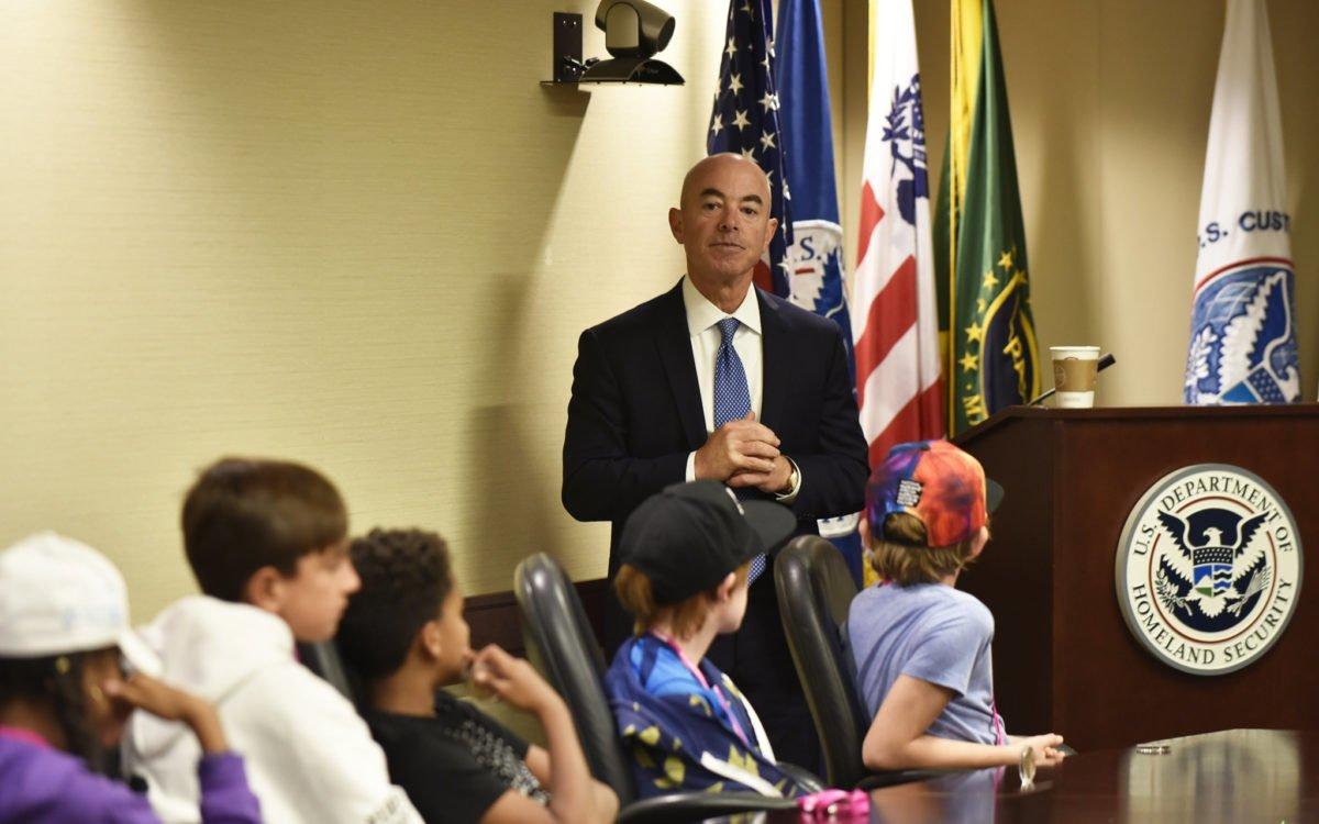 Biden’ın kabinesinde dikkat çeken Silivrili bakan: Alejandro Mayorkas