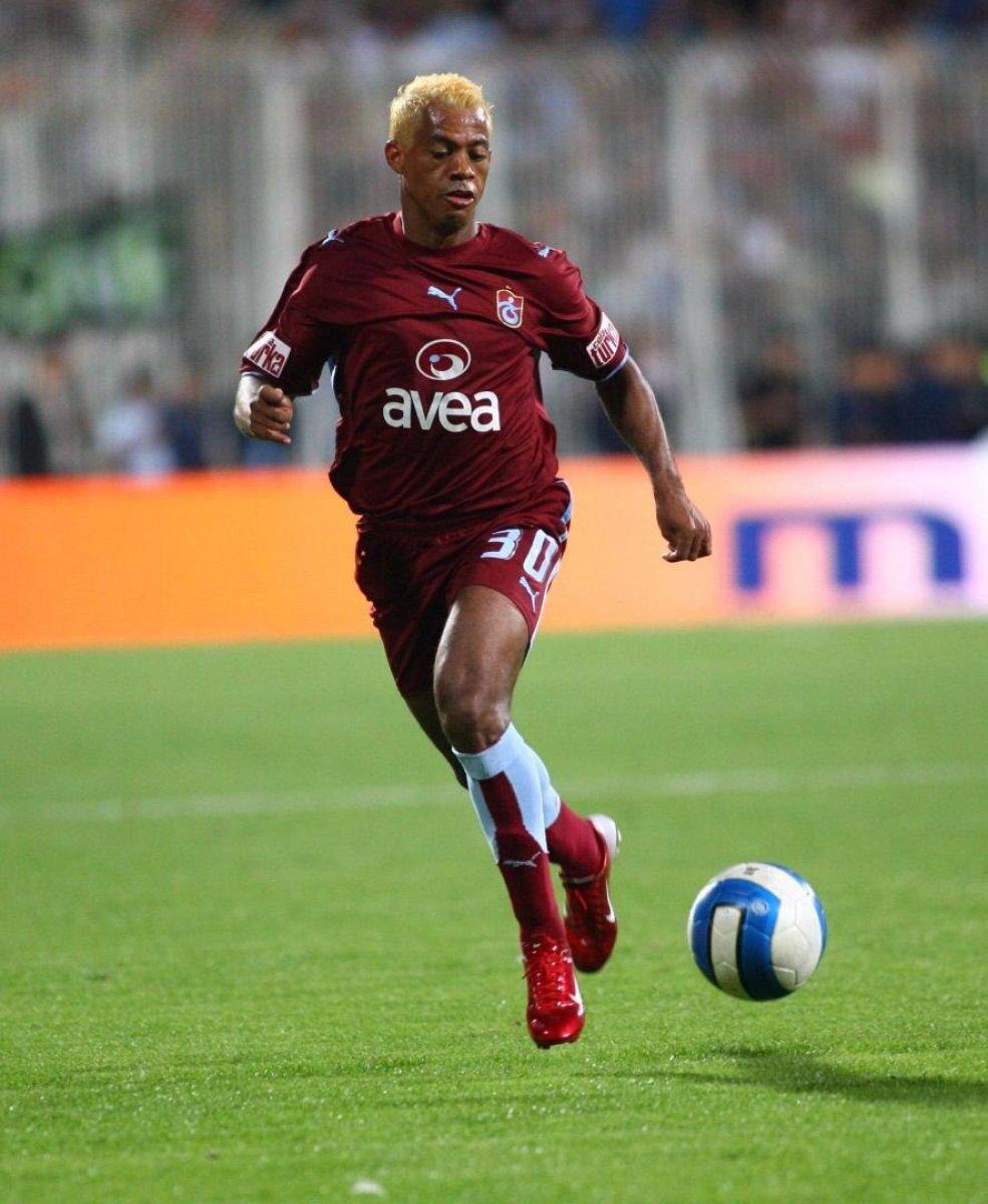Marcelinho 45 yaşında sözleşme imzaladı