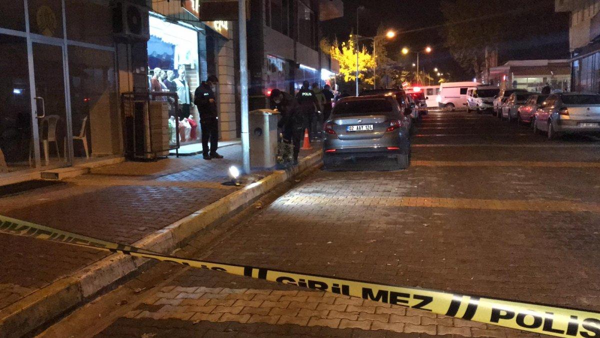 Adıyaman'da husumetlisi tabancayla vurdu