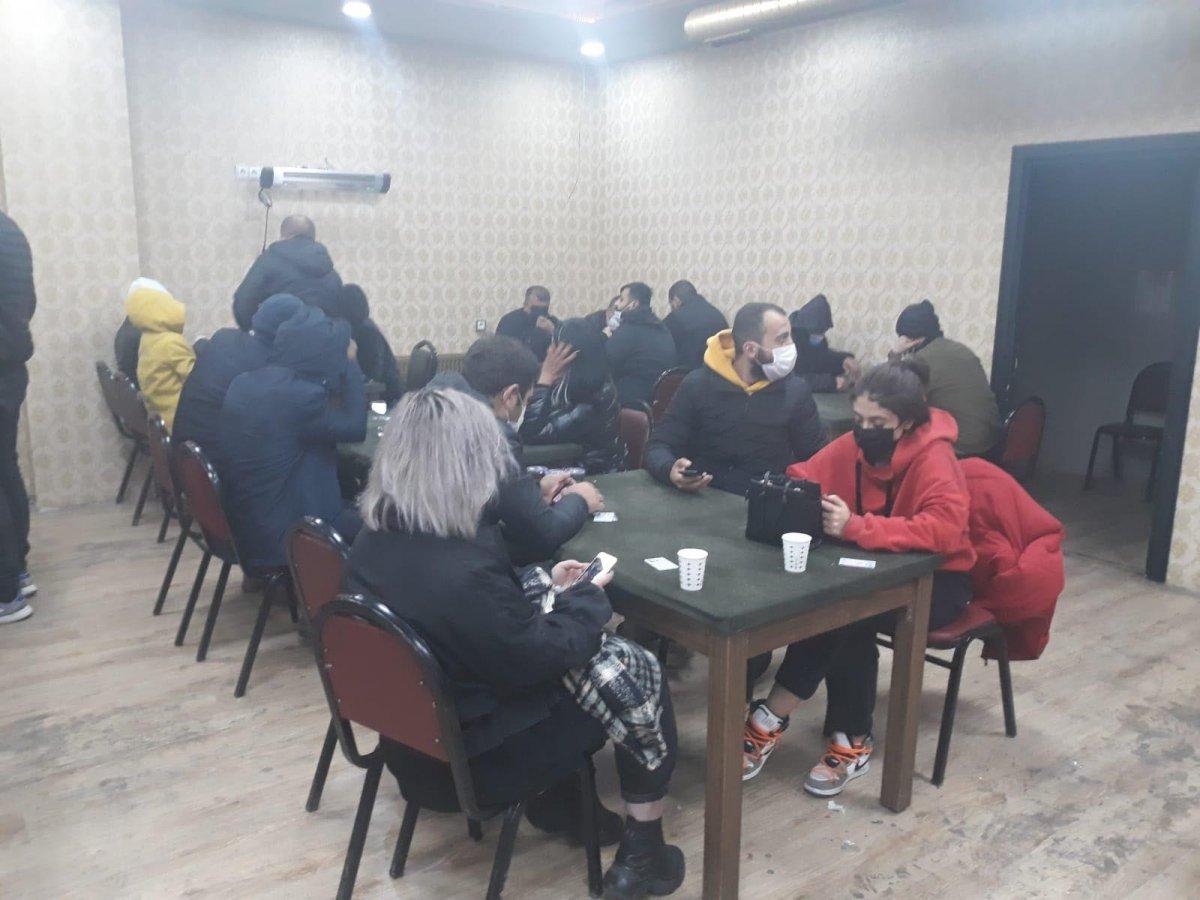 Eskişehir’de kumar oynayan 38 kişiye 166 bin lira ceza