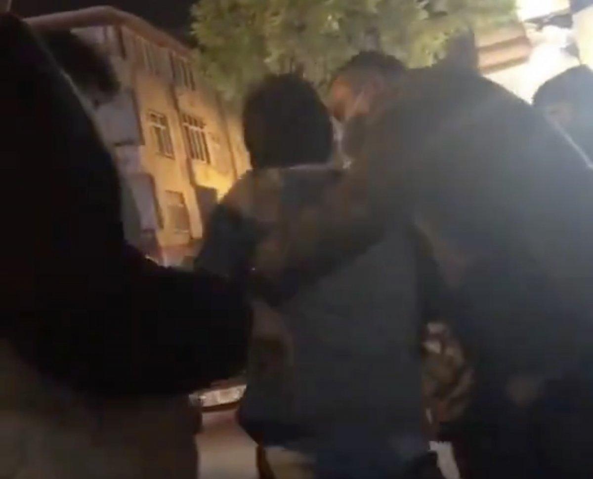 İstanbul'da küçük seyyar satıcının tezgah isyanı