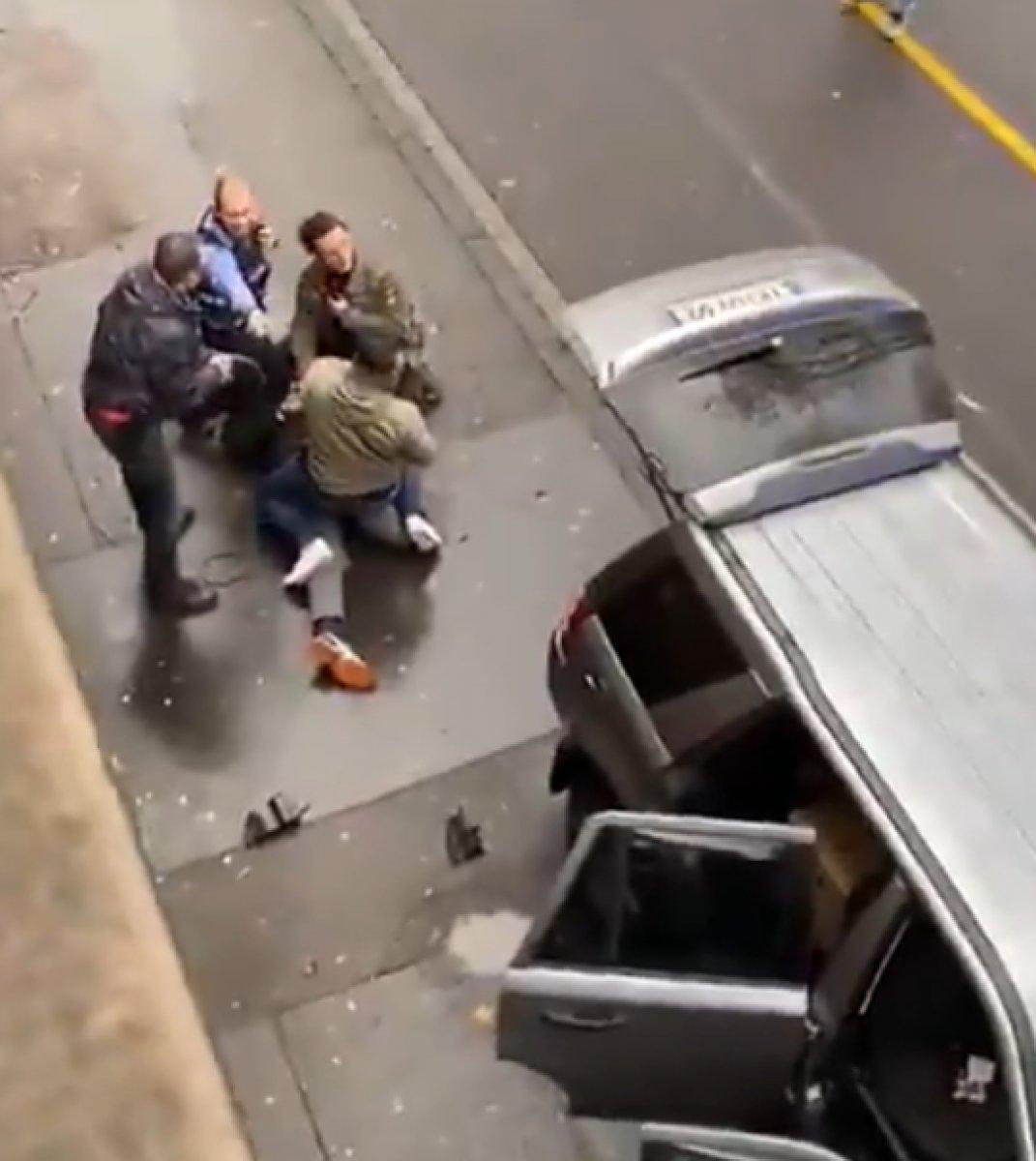 Almanya'nın Trier kentindeki otomobil, yayaların arasına daldı