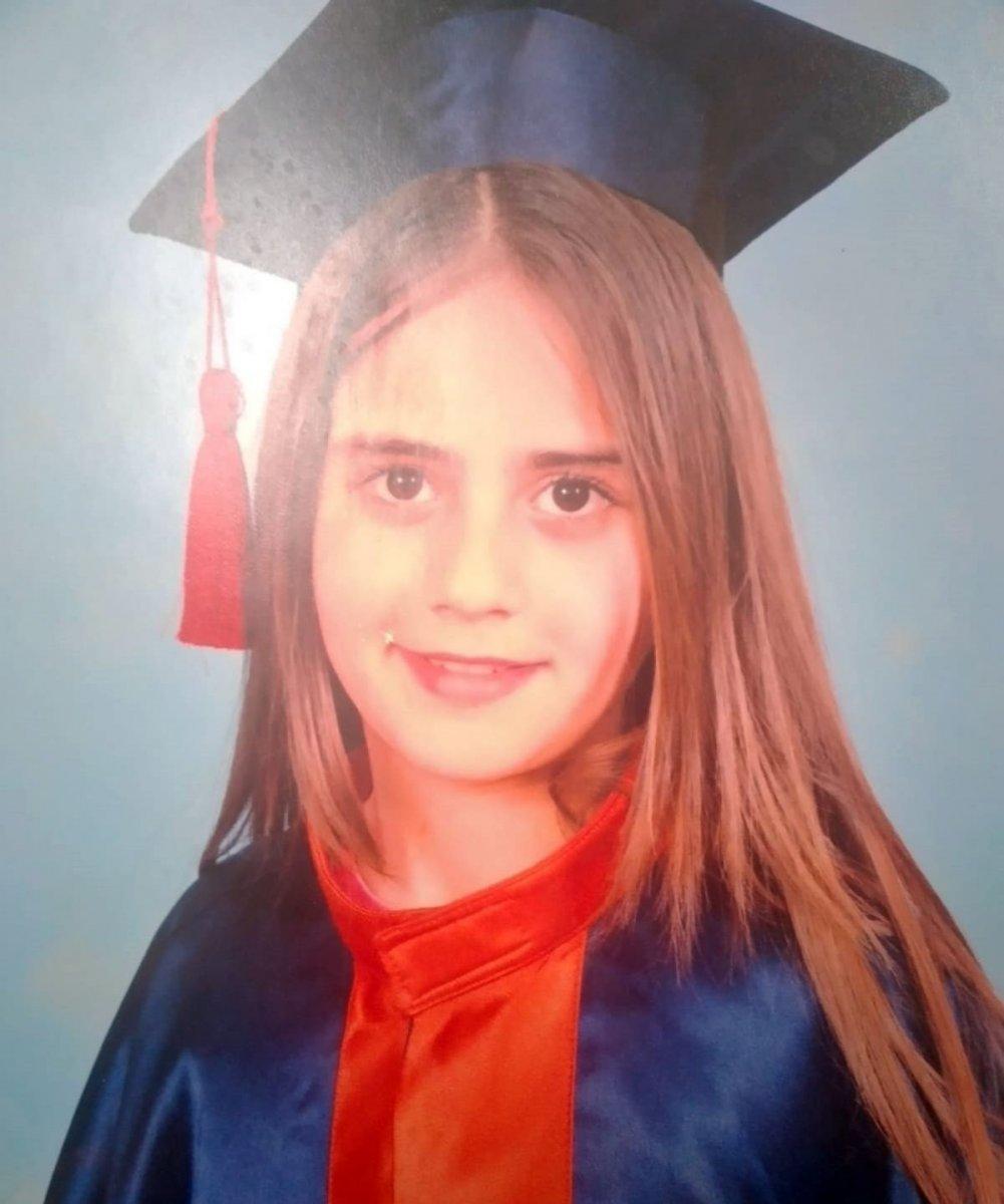 Antalya'da 14 yaşındaki kızdan 1 haftadır haber alınamıyor