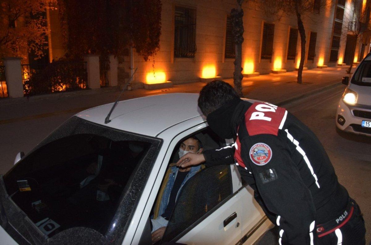 Burdur'da kısıtlamada dışarıda olan 4 kişi, 'haberimiz yoktu' dedi