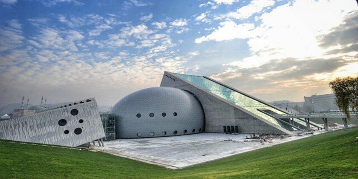 Cumhurbaşkanı Erdoğan: Türkiye kültür ve sanatta prangalarından kurtulmuştur