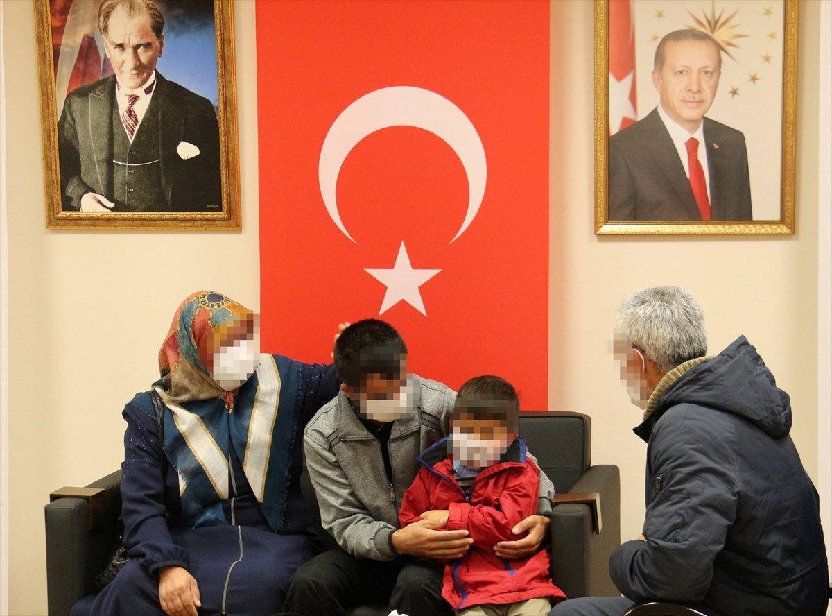 Muş'ta teslim olan terörist ailesiyle buluşturuldu