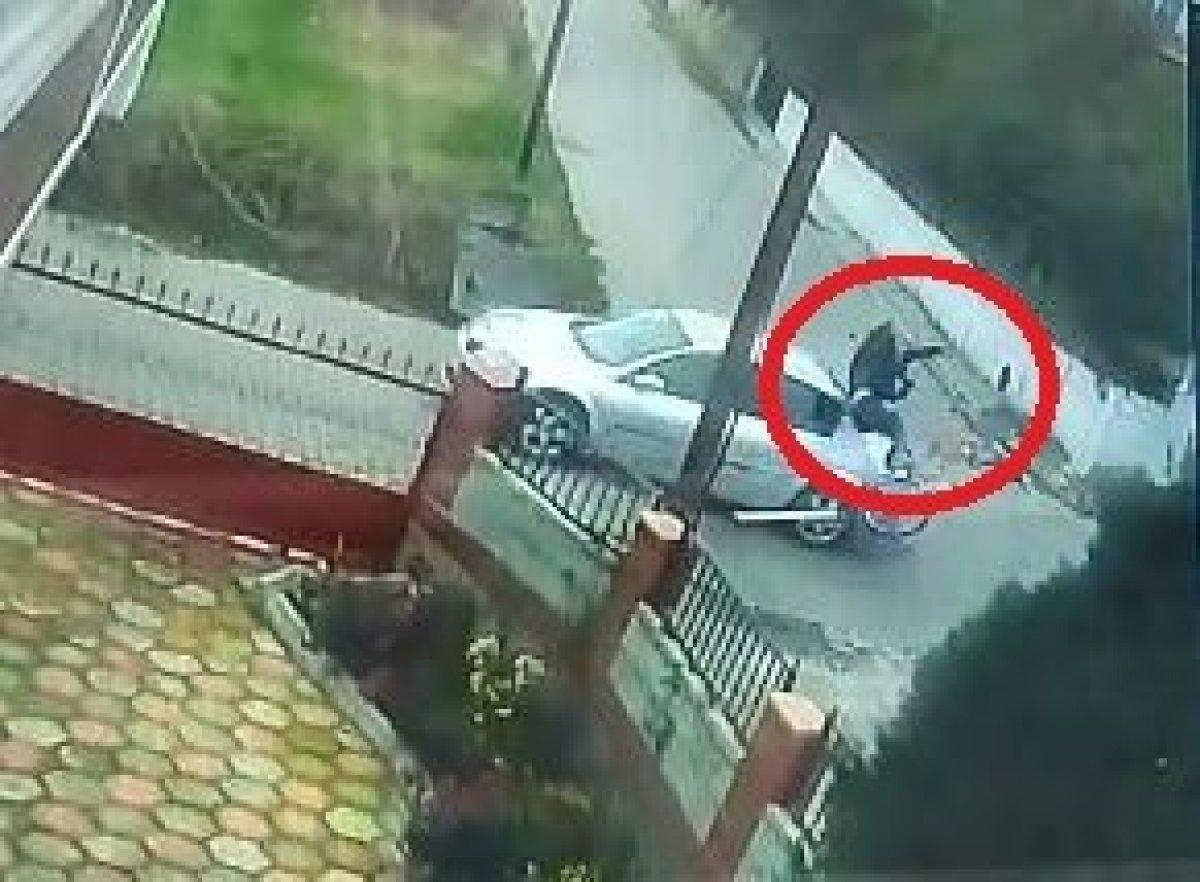 Tekirdağ'da otomobille çarpışan bisikletlinin havada savrulduğu anlar kamerada