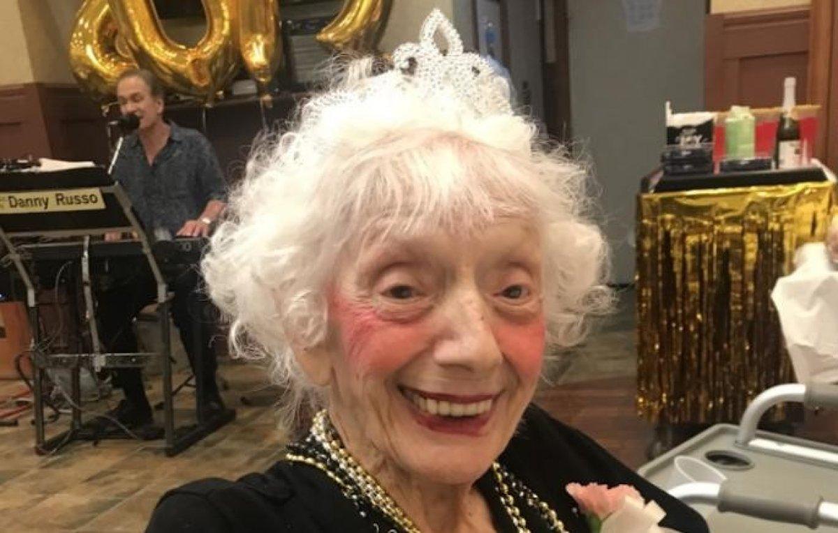 ABD'de 102 yaşındaki kadın ikinci kez koronayı yendi